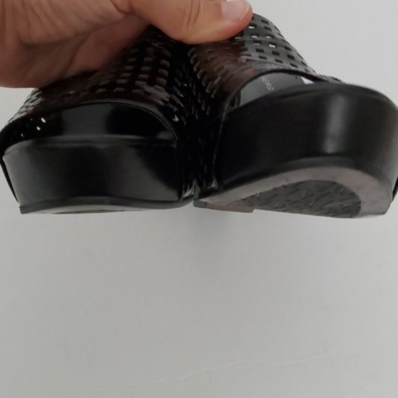 Luxury Diane Von Furstenburg black wedge sandals - Picture 4 of 6